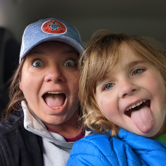 Meet your Posher, Katie - Picture 2 of 2